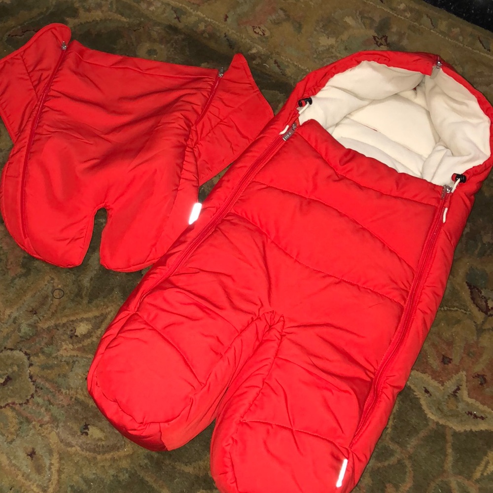 $100 STOKKE  XPLORY FOOT MUFF & BONUS COVER